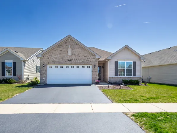 1833 Alta Dr, Fox Lake, IL 60020