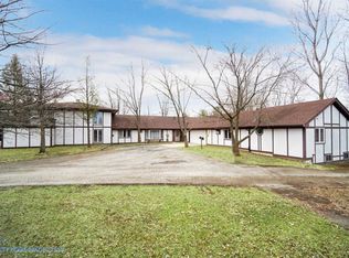 8705 W Laraway Rd, Frankfort, IL 60423