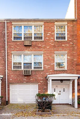 Sold by Sotheby's International Realty | media 33