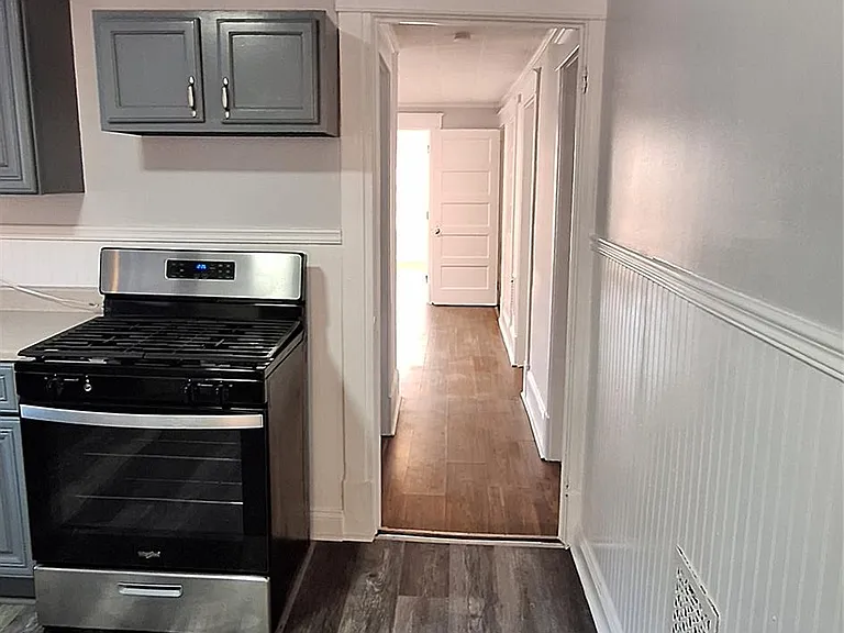 195 N Hamilton St #2 — Photo 13