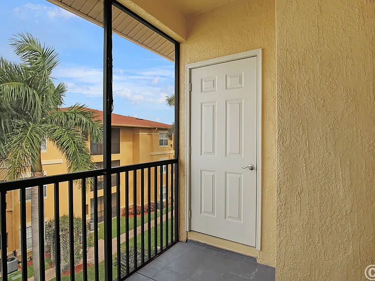 4311 Bayside Village Dr — Photo 3