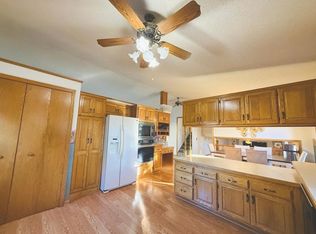 886 Iroquois Ave, Saint Paul, MN 55119