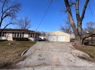 108 W Plum St, Raymore, MO 64083