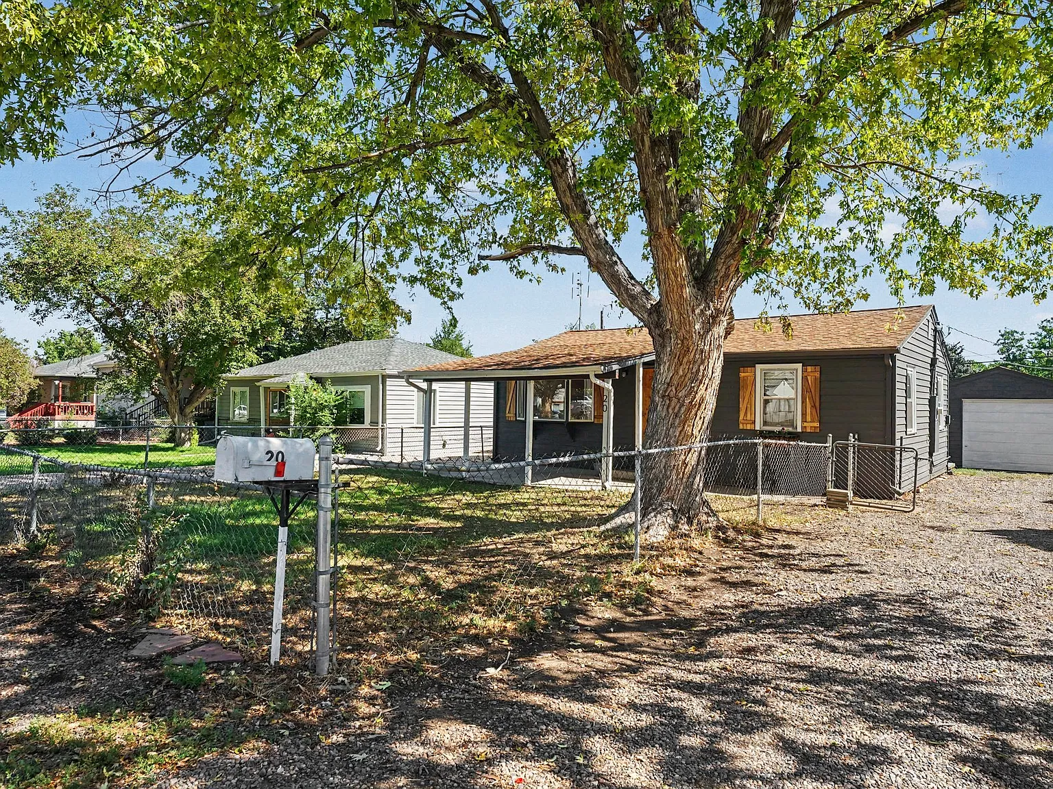 4 bed, 1300 sqft, $3,000 — Photo 2