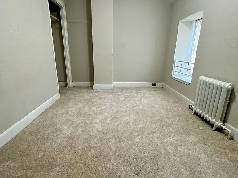 613 Walnut St — Photo 18
