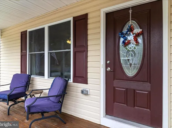 32 Placid Rd, Colonial Beach, VA 22443