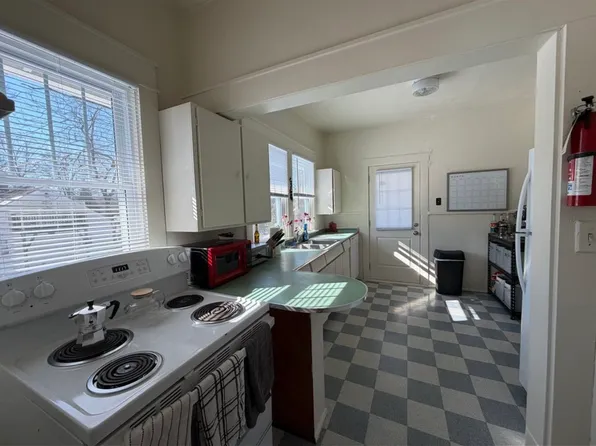 1708 E 3rd St, Bloomington, IN 47401