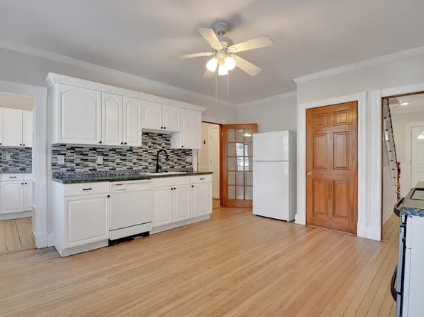 23 Elizabeth St, Fitchburg, MA 01420