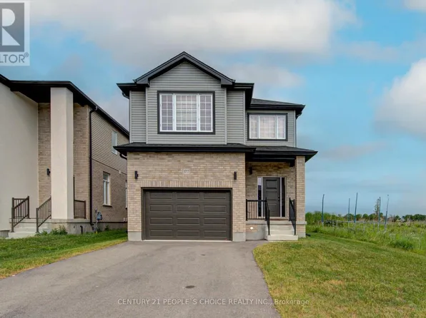 377 Bradshaw Dr, Perth East, ON N5A 0C5