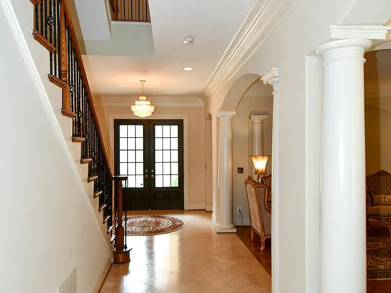 7104 Old Dominion Dr — Photo 32