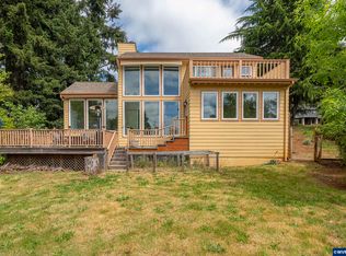 2380 Emmet Dr NW, Salem, OR 97304