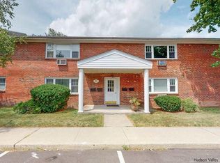 136 N Chestnut St APT 3A, New Paltz, NY 12561
