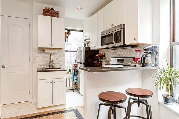 Rented by CNYC Apartments | media 41