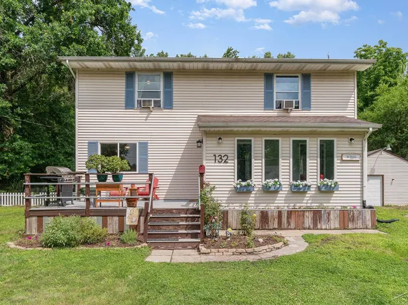 132 W Walnut St, Saint Charles, MI 48655