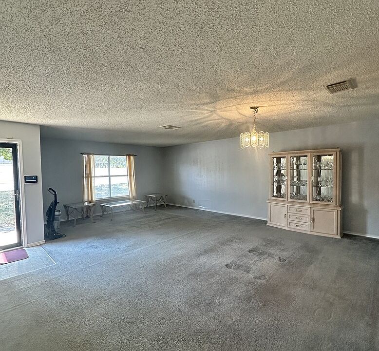 2nd image of 1734 RICHLAND HILLS DR