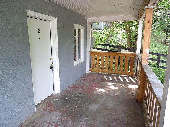 3rd image of 6 Dogwood Ln #2