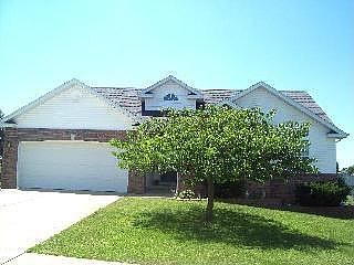 1st image of 412 Cedar Ln