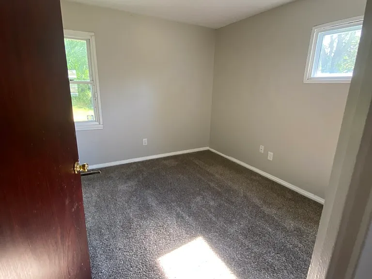 12305 Emery Ave — Photo 15