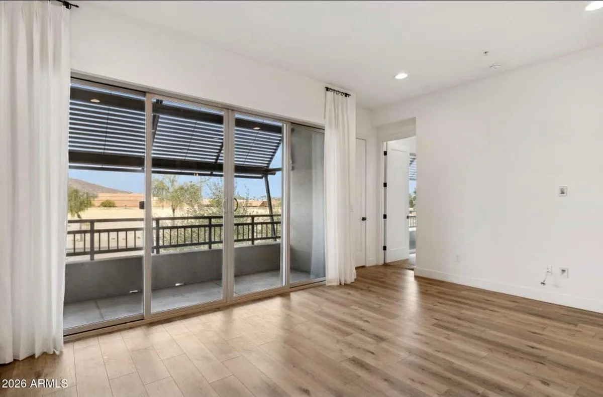 Photo 2 of 21 - 6565 E Thomas Rd #1050 - Scottsdale, AZ Building Photo - 6565 E Thomas Rd #1050