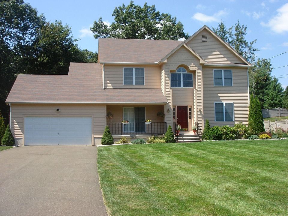 91 Farm Brook Court, Hamden, CT