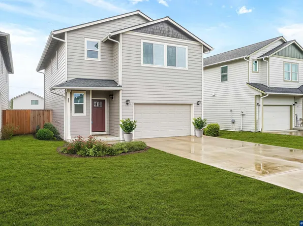 622 S 16th St, Philomath, OR 97370