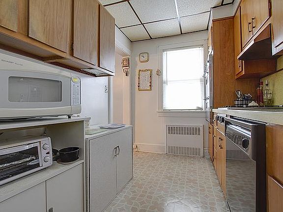 4th image of 8966 215th St