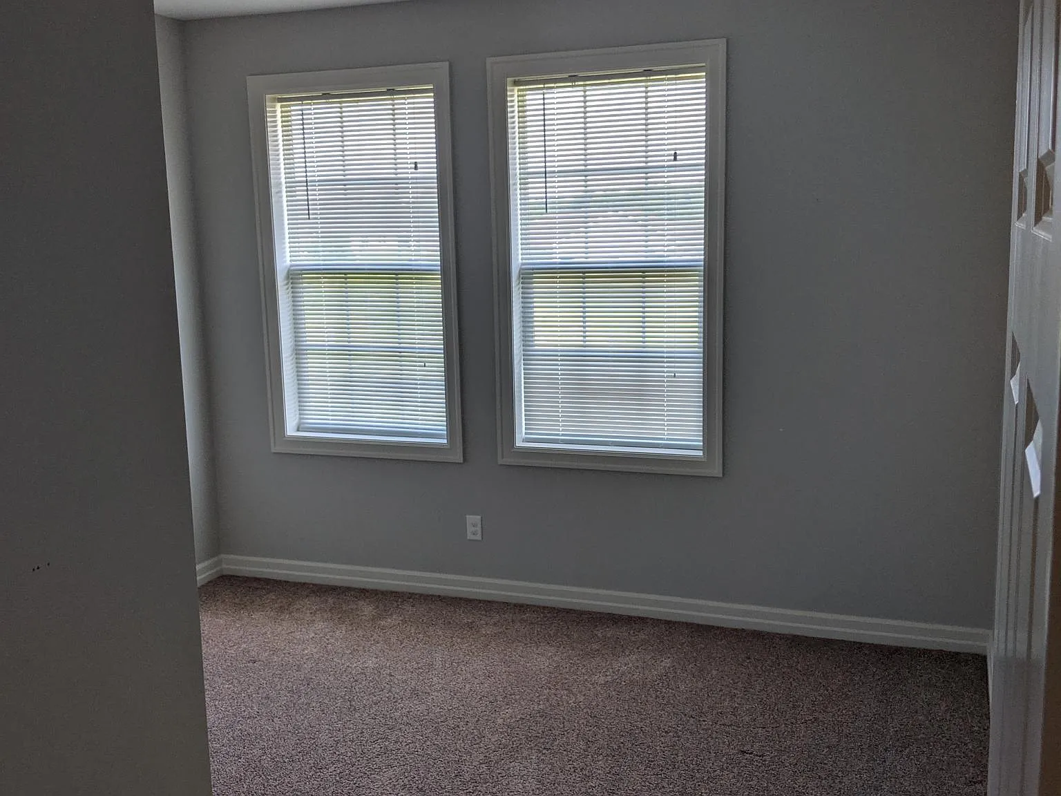 3 bed, 1610 sqft, $2,100 — Photo 2
