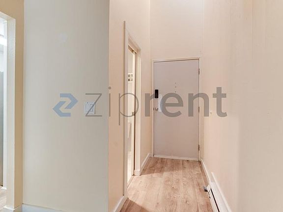 3rd image of 13759 NE 69th St APT 668
