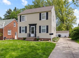 1877 Lawnway Rd, South Euclid, OH 44121