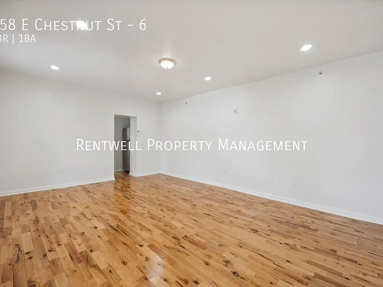 658 E Chestnut St #6 — Photo 4