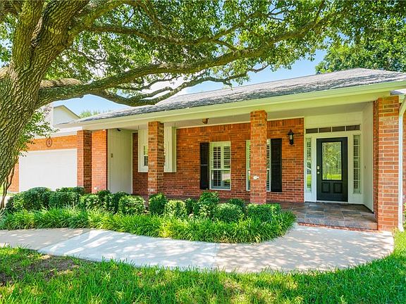 4th image of 1345 Meadowild Dr