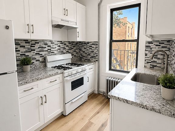 2nd image of 6501 Fresh Pond Rd #2F