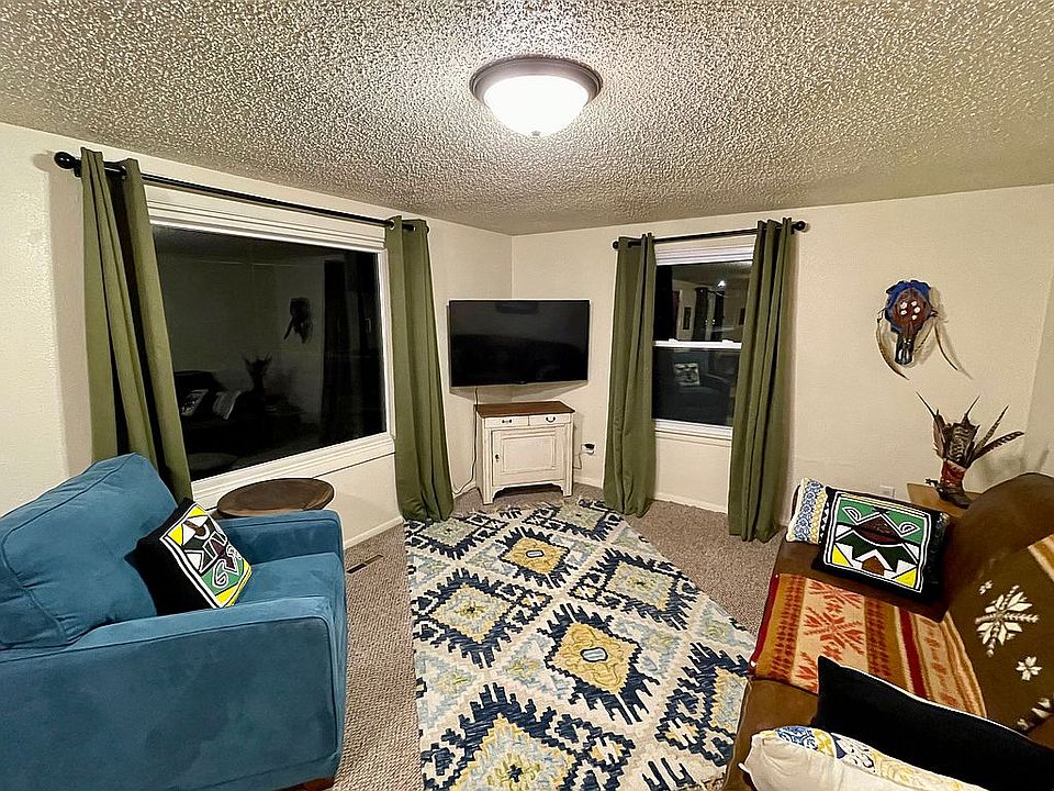 1st image of 358 W 14th Ave
