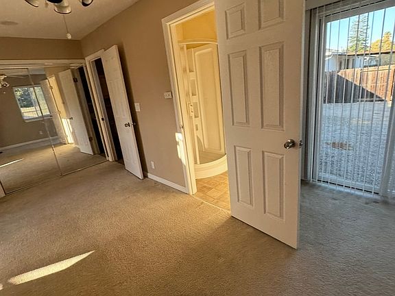 4th image of 24 Audrey Ln