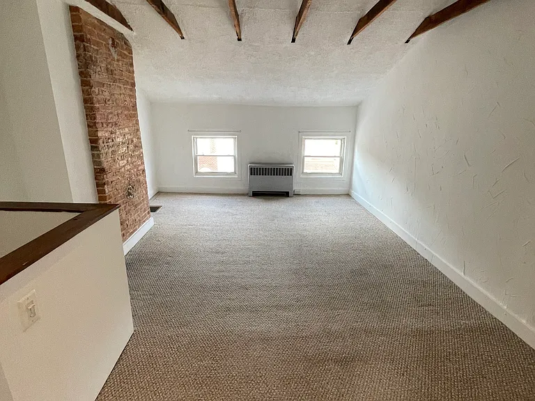 1819 E Lombard St — Photo 17