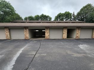 13549 Heather Hills Dr, Burnsville, MN 55337