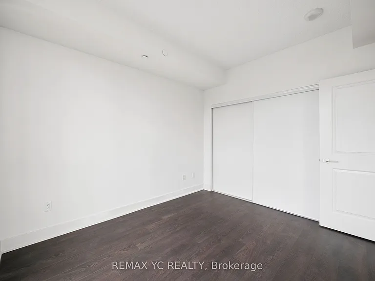 88 Sheppard Ave E #2305 — Photo 10