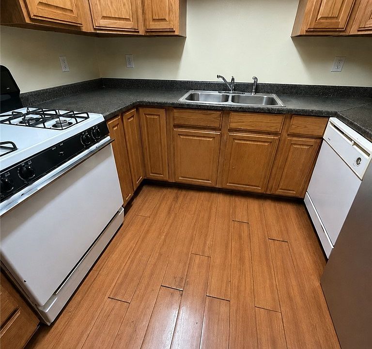 1st image of 2256 Tall Pine Dr