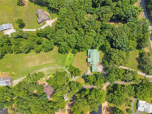 3rd image of 2865 Hightower Rd