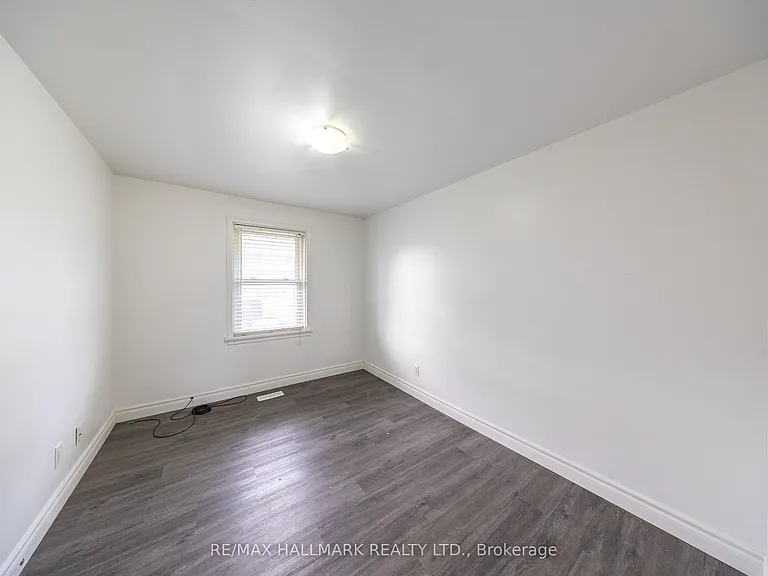 1118 Athol St #MAIN — Photo 15