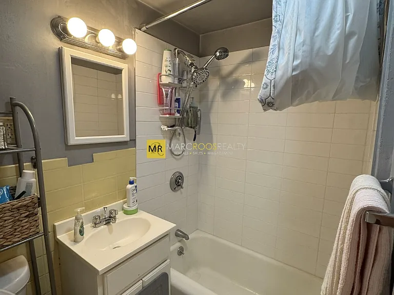 17 Joy St — Photo 10