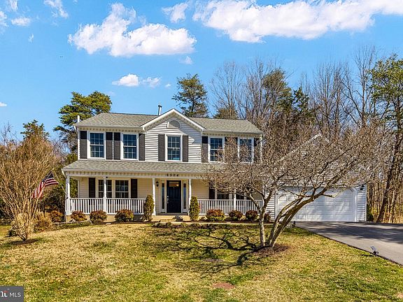 3rd image of 8504 Silverdale Rd