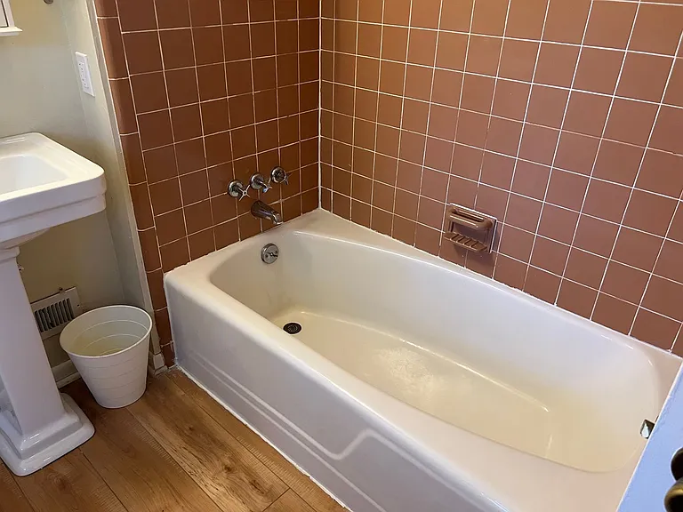 708 Austin Ave — Photo 30