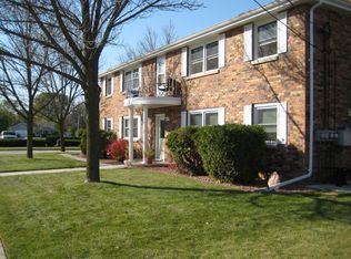 2300 E Peter St APT 4, Appleton, WI 54915
