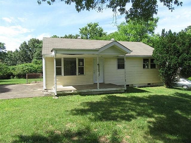 1st image of 2034 Laura Dr