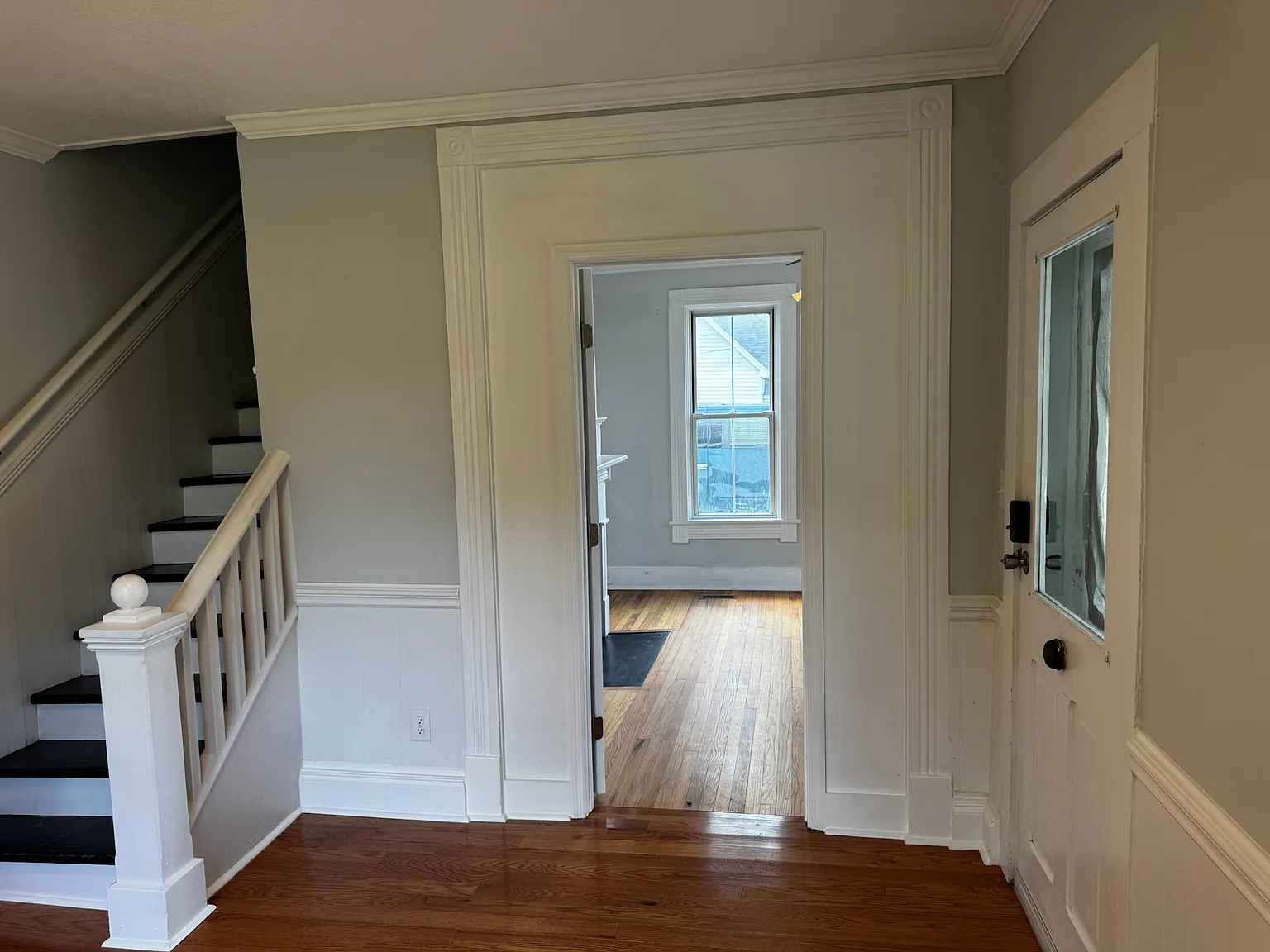 3 bed, 1850 sqft, $2,200 — Photo 4