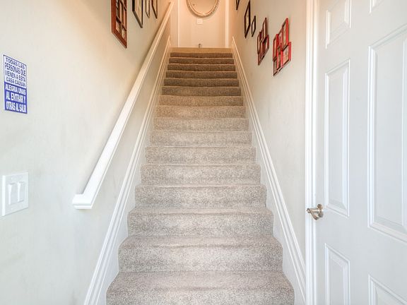 4th image of 28090 Sosta Ln Unit 3