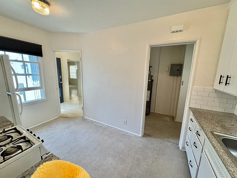1608 Silver Lake Blvd — Photo 7