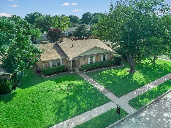 3rd image of 1522 Kingsbridge Dr