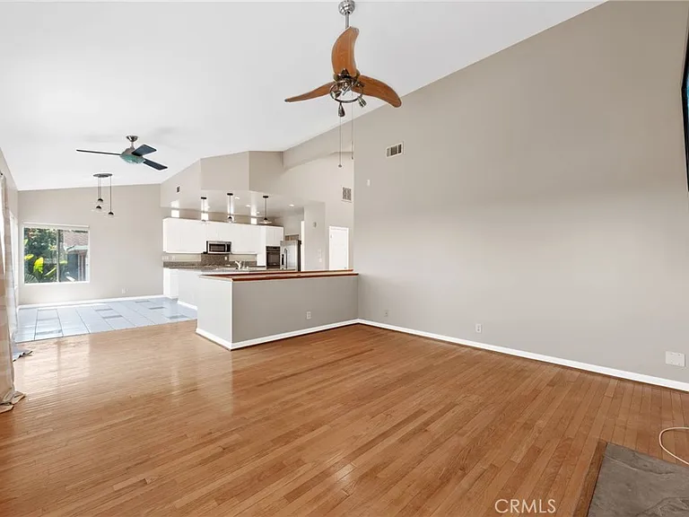 1536 Silver St — Photo 11